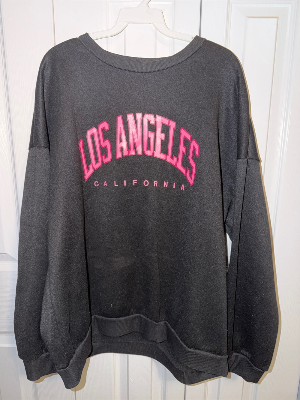 SHEIN Black Crewneck Sweatshirt with Pink Los Angeles Print